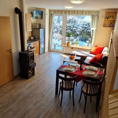 Apartment Chleew Бела под Прадедем Екстериор снимка