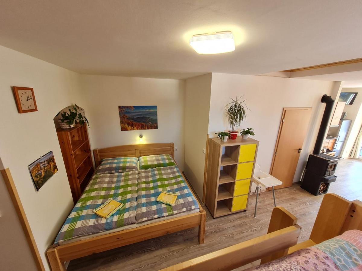 Apartment Chleew Бела под Прадедем Екстериор снимка